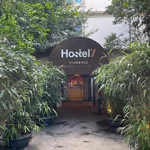 Hostel & 7, Floransa